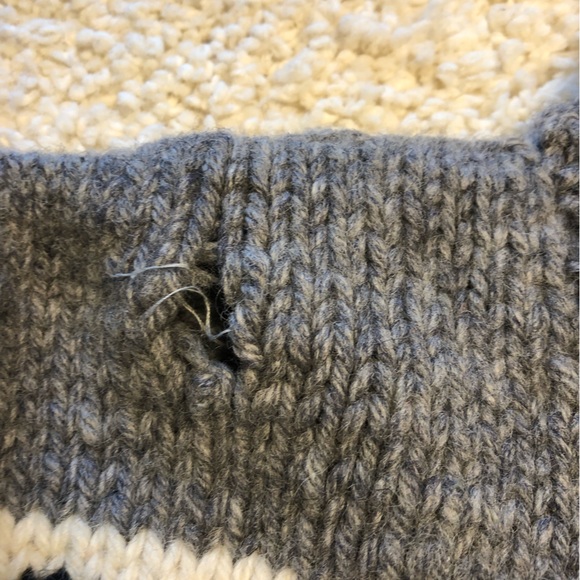 Vintage Cowichan Sweater - Picture 10 of 11